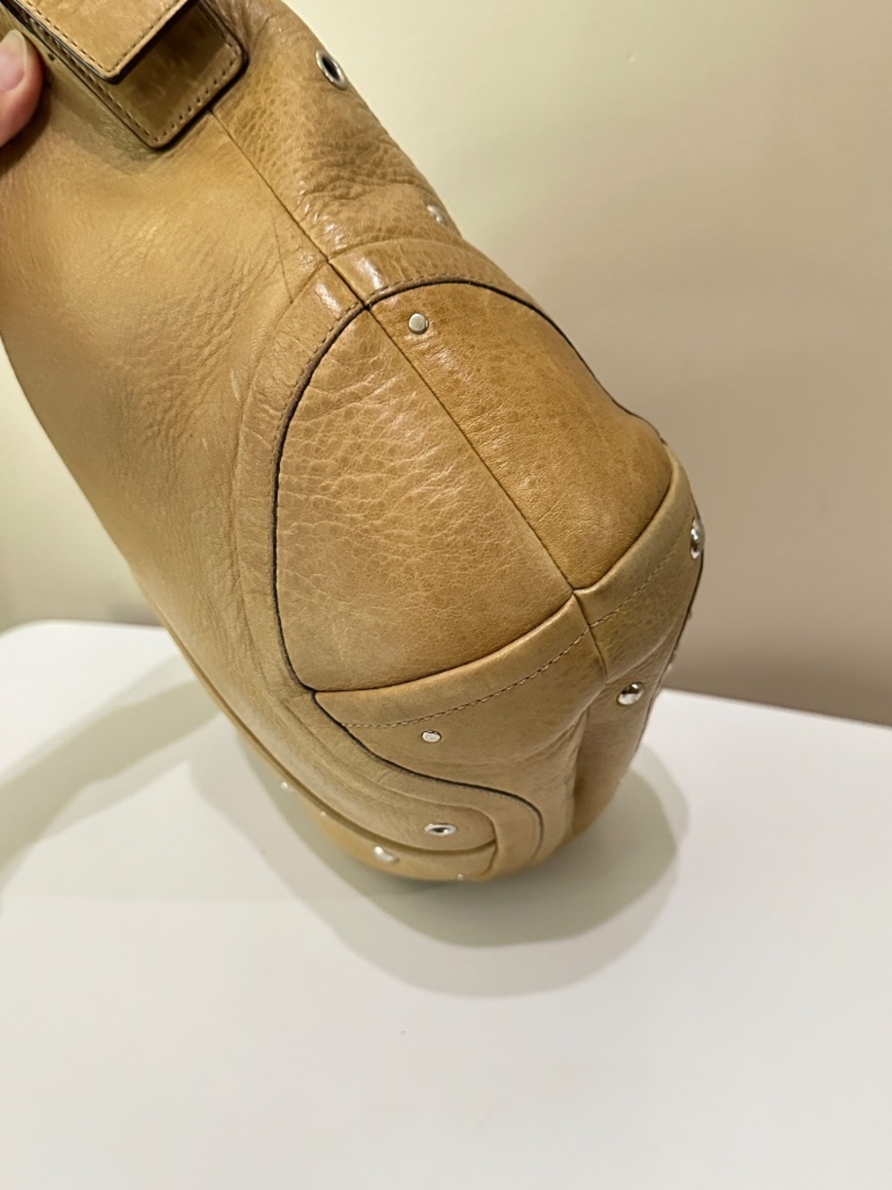 Vintage Coach Soho Studded Demi Hobo HandBag Camel Brown Leather F10932 Y2K - Picture 10 of 16